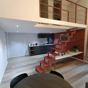  Appartamento Cozy Design And Balcony